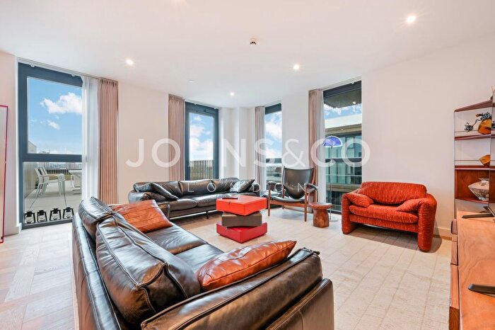 3 Bedroom Flat To Rent In Saffron Wharf, London Dock, London, E1W