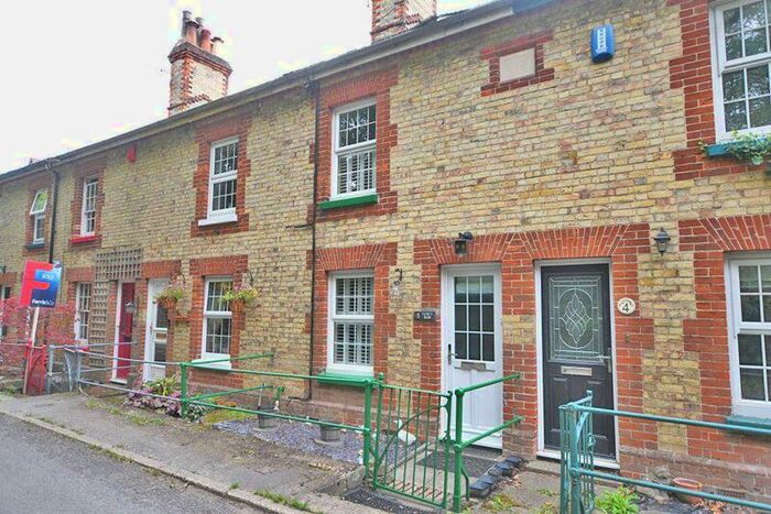 2 Bedroom Detached House For Sale In Thurnham Lane, Maidstone, ME14