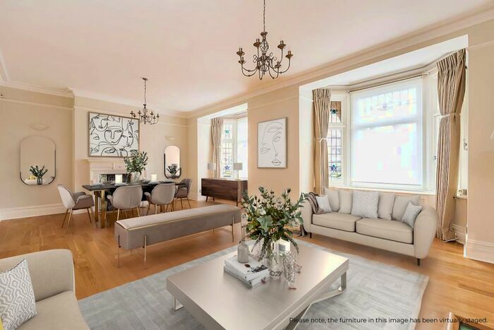 5 Bedroom Flat To Rent In Iverna Court, London, W8