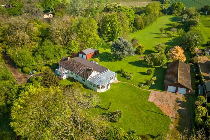 4 Bedroom Detached Bungalow For Sale In Woodpeckers & Martins Nest, Braughing Friars, Ware, SG12