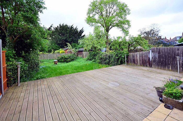 1 Bedroom Flat To Rent In Oakley Avenue, Ealing, London, W5