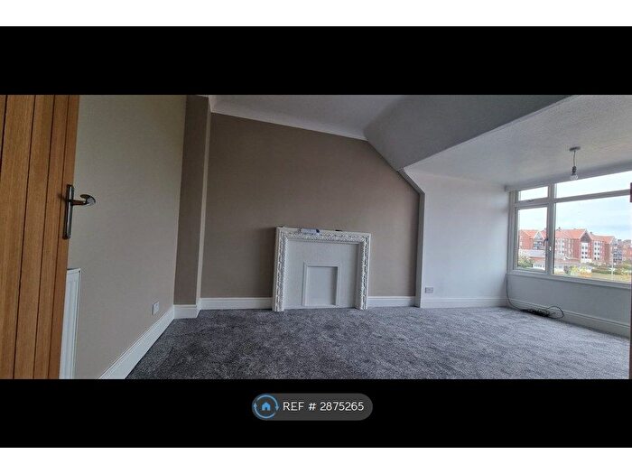 2 Bedroom Flat To Rent In Holbeck Road, Scarborough, YO11