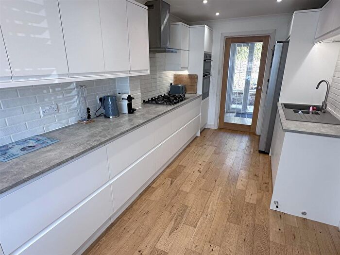 4 Bedroom Detached House For Sale In Upper Ridings, Plympton, Plymouth, PL7
