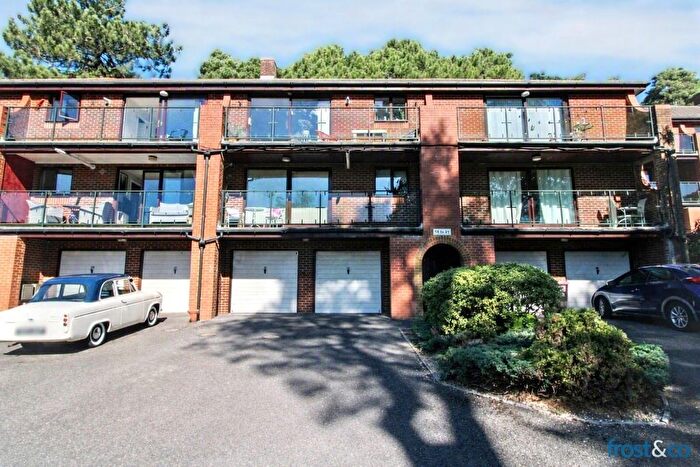 2 Bedroom Flat For Sale In Constitution Hill Gardens, Lower Parkstone, Poole, Dorset, BH14