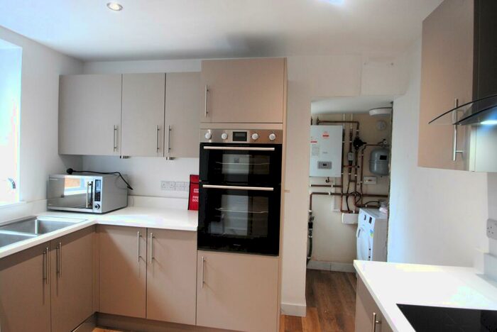 6 Bedroom House To Rent In Northcote Road, Springbourne, Bournemouth, BH1