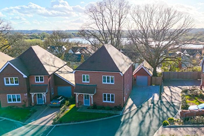 4 Bedroom Detached House For Sale In Osprey Place, Romsey, SO51