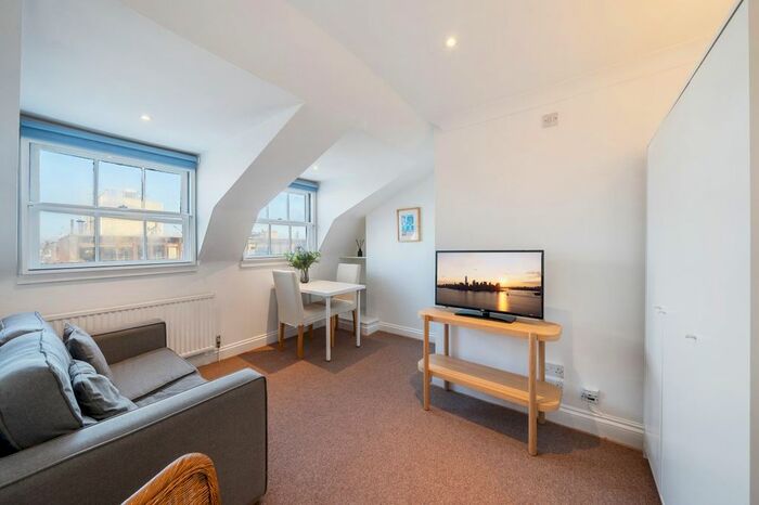 1 Bedroom Flat To Rent In Fulham Road, London, SW10