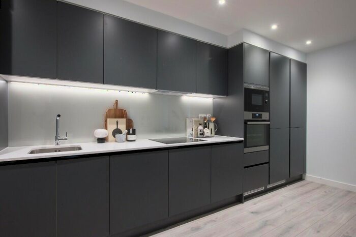 1 Bedroom Apartment To Rent In Circus Street, BN2