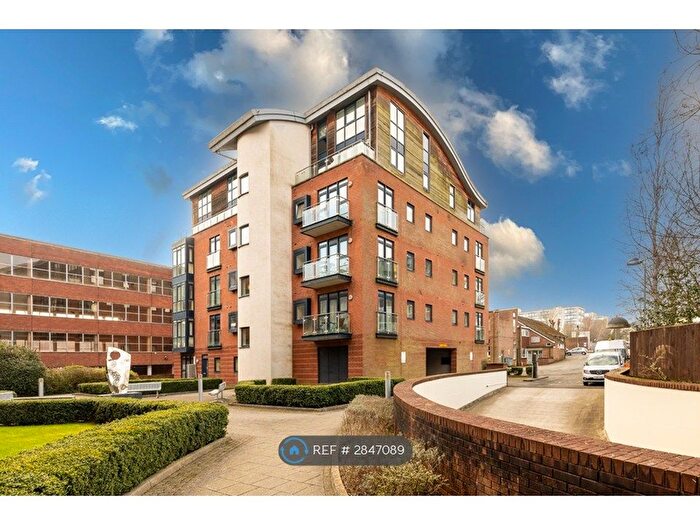 1 Bedroom Flat To Rent In Saints House, Solihull, B91