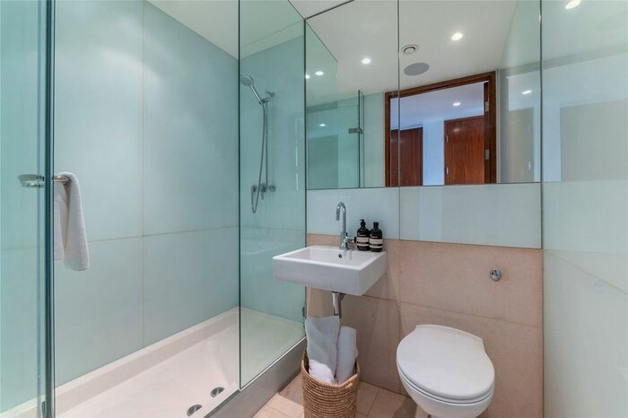 3 Bedroom Flat To Rent In Oval Road, London, NW1