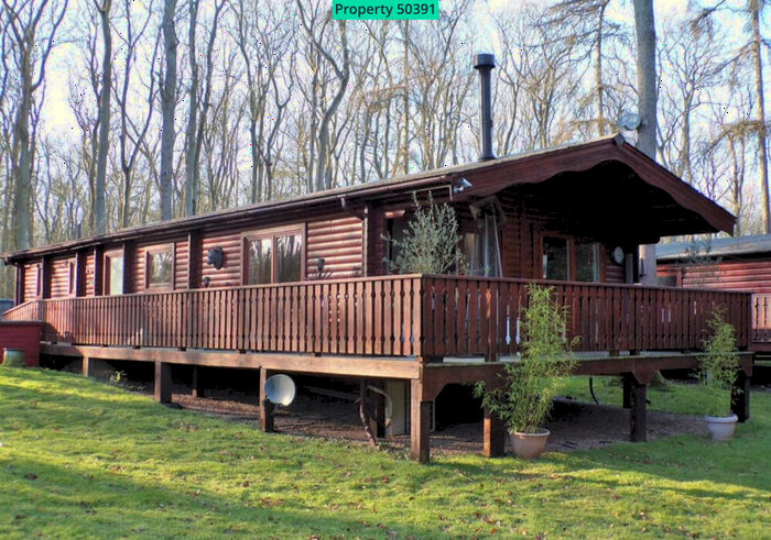 3 Bedroom Bungalow For Sale In Log Cabins, Kenwick, Louth, LN11