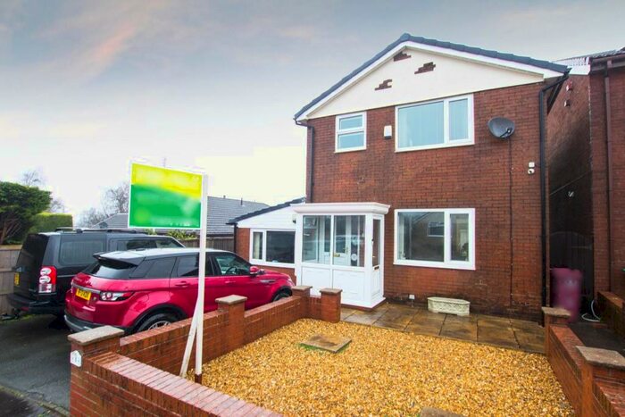 4 Bedroom Detached House To Rent In Chancel Way, Darwen, BB3
