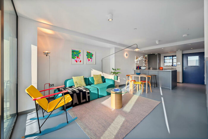 1 Bedroom Flat To Rent In Balfron Tower, St Leonards Road, London, E14