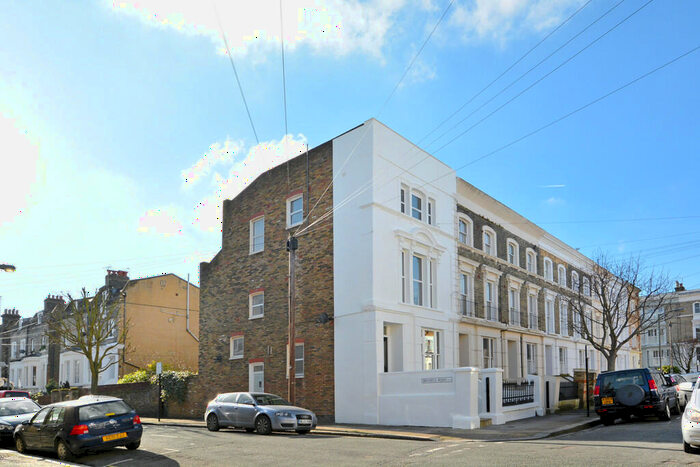 1 Bedroom Apartment To Rent In Oberstein Road, Clapham Junction, SW11