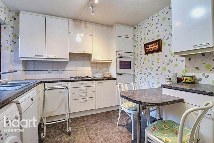 2 Bedroom Apartment For Sale In Marsh Lane, Stanmore, HA7