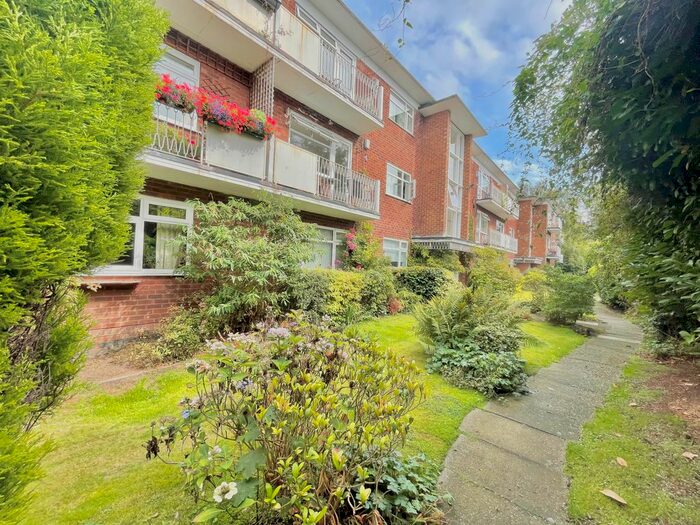 2 Bedroom Flat To Rent In Riverside Court, Palatine Road, Manchester, M20