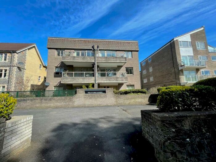 2 Bedroom Flat To Rent In Clarence Road North, Weston-super-Mare, North Somerset, BS23