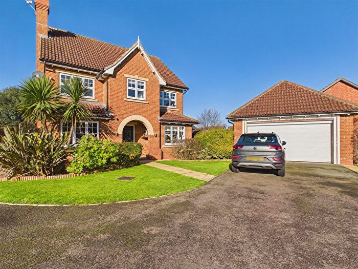 5 Bedroom Detached House For Sale In Nevern Crescent, Ingleby Barwick, TS17