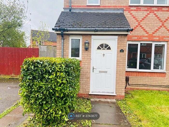 3 Bedroom End Of Terrace House To Rent In Thomson Close, Rugby, CV21