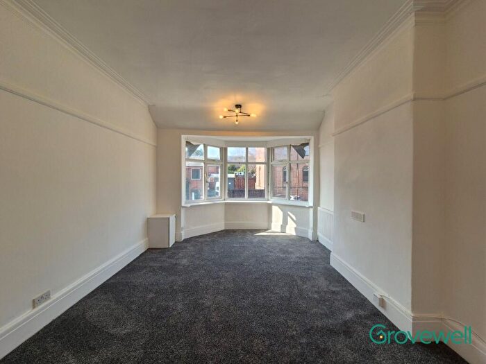 2 Bedroom Flat To Rent In Bury New Road, Prestwich, Manchester, M25