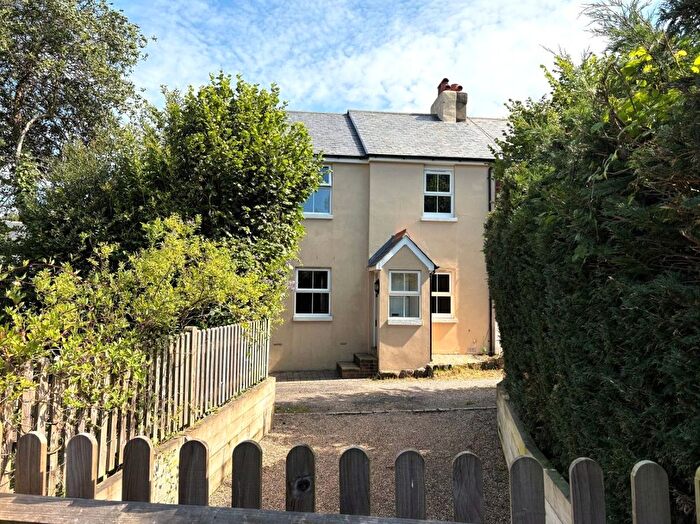 3 Bedroom End Of Terrace House For Sale In Station View, Fox In The Wood, Wadhurst, TN5