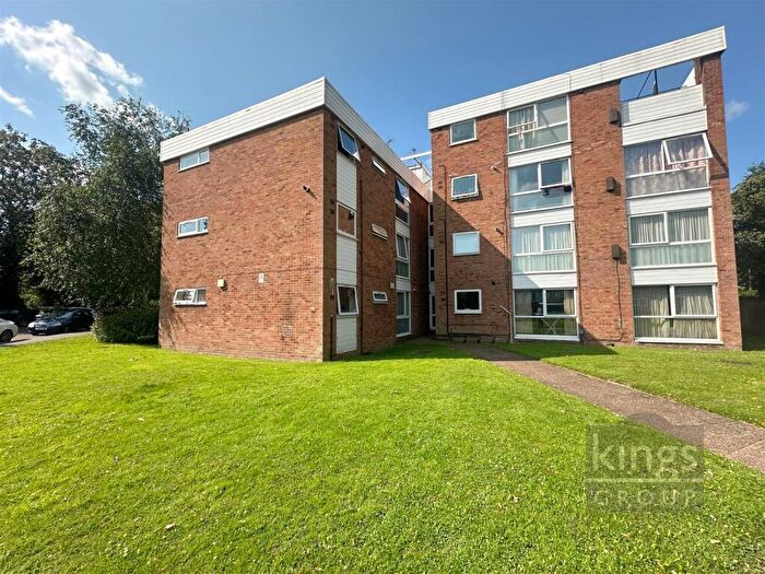 1 Bedroom Apartment To Rent In Avalon Close, Enfield, EN2