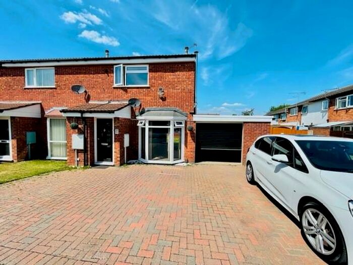 2 Bedroom House To Rent In Emmott Drive, Sydenham, CV31