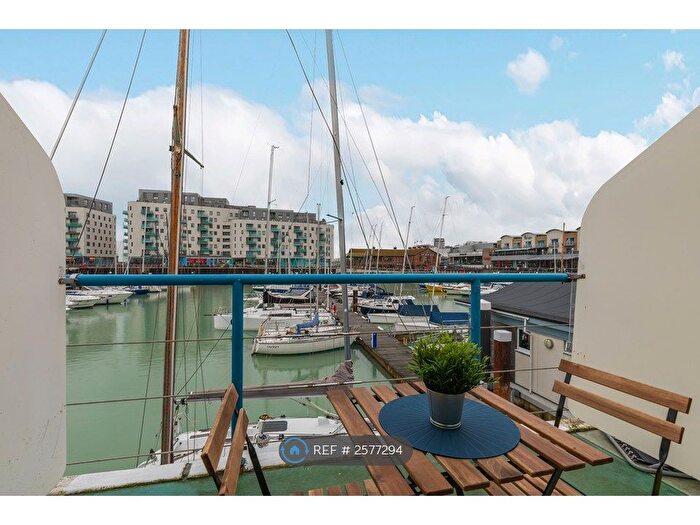 1 Bedroom Maisonette To Rent In Western Concourse, Brighton, BN2