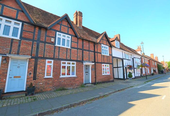 3 Bedroom Cottage To Rent In High Street, Old Amersham, HP7