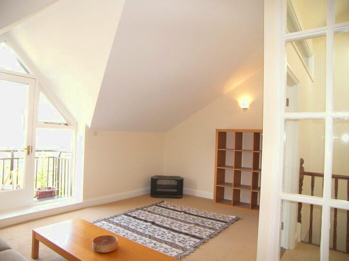 1 Bedroom Flat To Rent In Broomgrove Road, Brixton, SW9