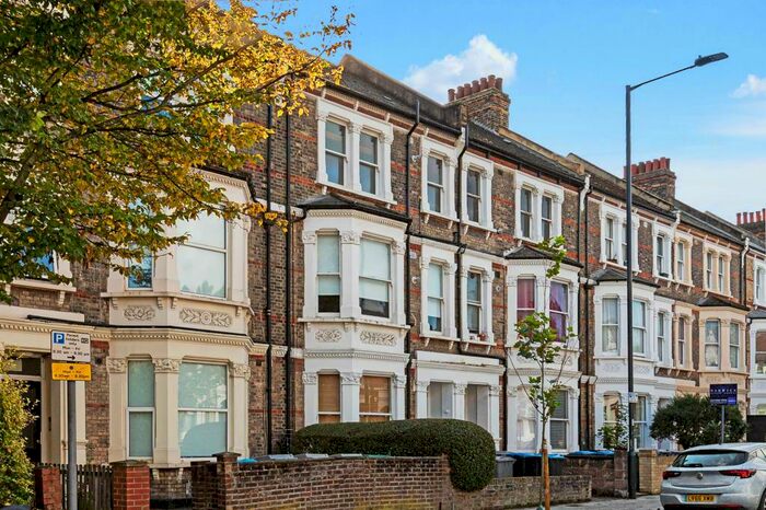 2 Bedroom Flat To Rent In Harvist Road, London, NW6