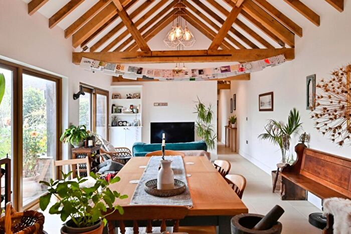 2 Bedroom Barn Conversion For Sale In London Road, Northchapel, Petworth, West Sussex, GU28