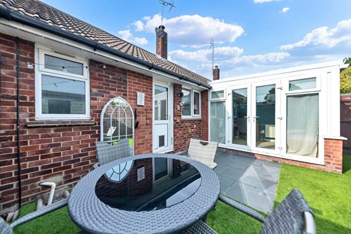 1 Bedroom Terraced Bungalow For Sale In Dove House Close, Fowlmere, SG8