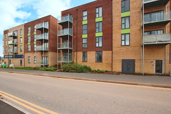 3 Bedroom Flat To Rent In Flatts Close, Stoke Gifford, Bristol, BS34