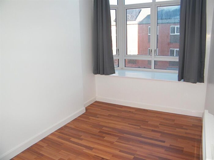 Studio To Rent In Clyde Court, Leicester, LE1