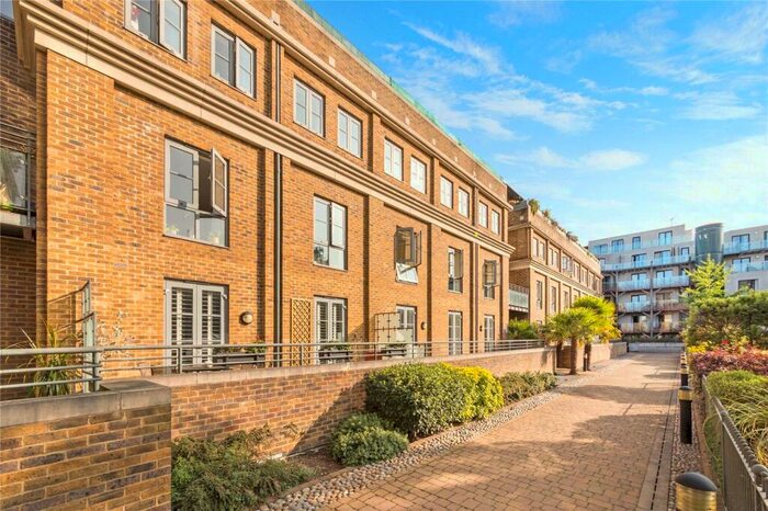 2 Bedroom Flat To Rent In Rodin Court, Essex Road, N1