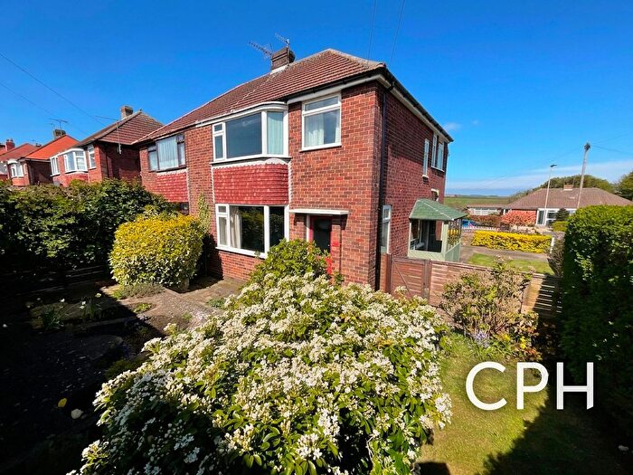 3 Bedroom Semi Detached House To Rent In Scholes Park Road, Scarborough, YO12