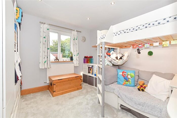 3 Bedroom Property For Sale In Milton Road, Caterham, Surrey, CR3