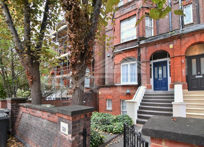 Studio To Rent In Canfield Gardens, South Hampstead, London, NW6