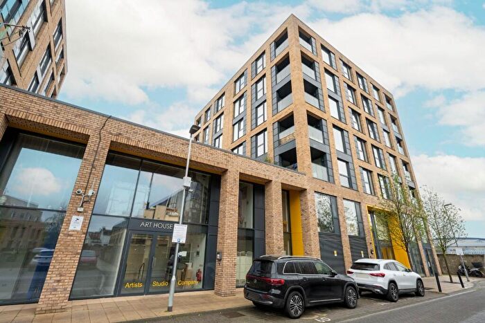 1 Bedroom Apartment To Rent In Grafton Quarter, Croydon, London, CR0