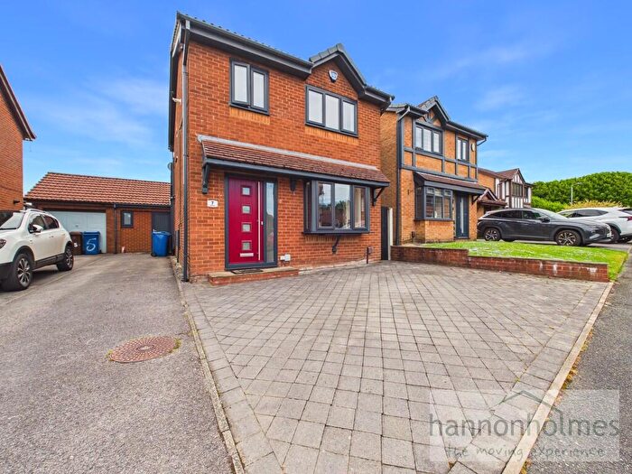 3 Bedroom Detached House For Sale In Penrice Close, Radcliffe, Manchester, M26