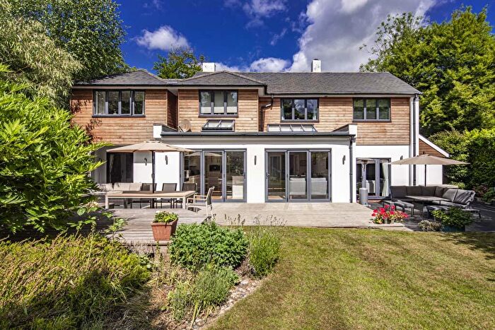 4 Bedroom Detached House For Sale In High Corner, Pangbourne On Thames, RG8