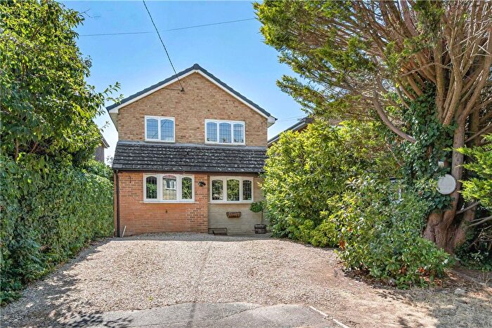 4 Bedroom Detached House For Sale In Mill Street, Kidlington, Oxfordshire, OX5
