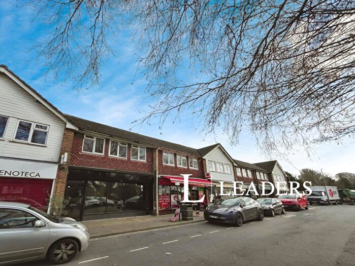 2 Bedroom Flat To Rent In Woodland Parade, Hove, East Sussex, BN3