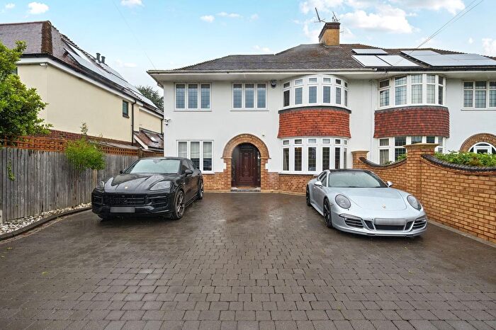 4 Bedroom Semi-Detached House For Sale In Cornwallis Avenue, Tonbridge, TN10