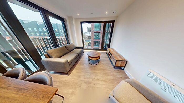 2 Bedroom Apartment To Rent In Belmont Row, Birmingham, B4