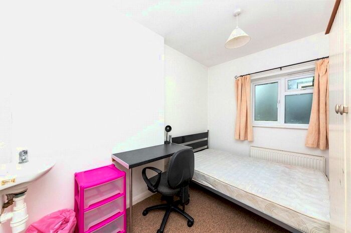 1 Bedroom Property To Rent In Middleton Rise, Brighton, BN1