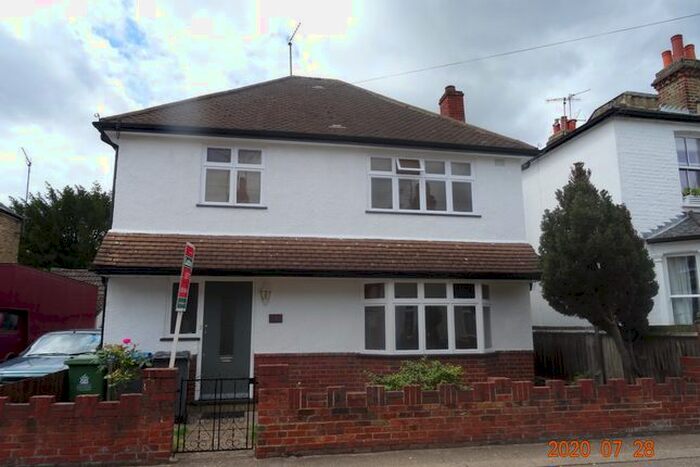 5 Bedroom Detached House To Rent In Avenue Road, Kingston Upon Thames, KT1