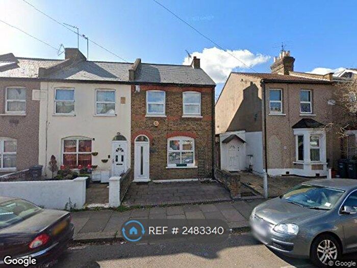 1 Bedroom Flat To Rent In Alexandra Road, Hounslow, TW3