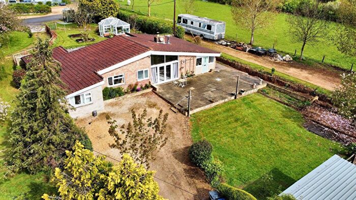 4 Bedroom Detached House For Sale In Semington, Trowbridge, BA14